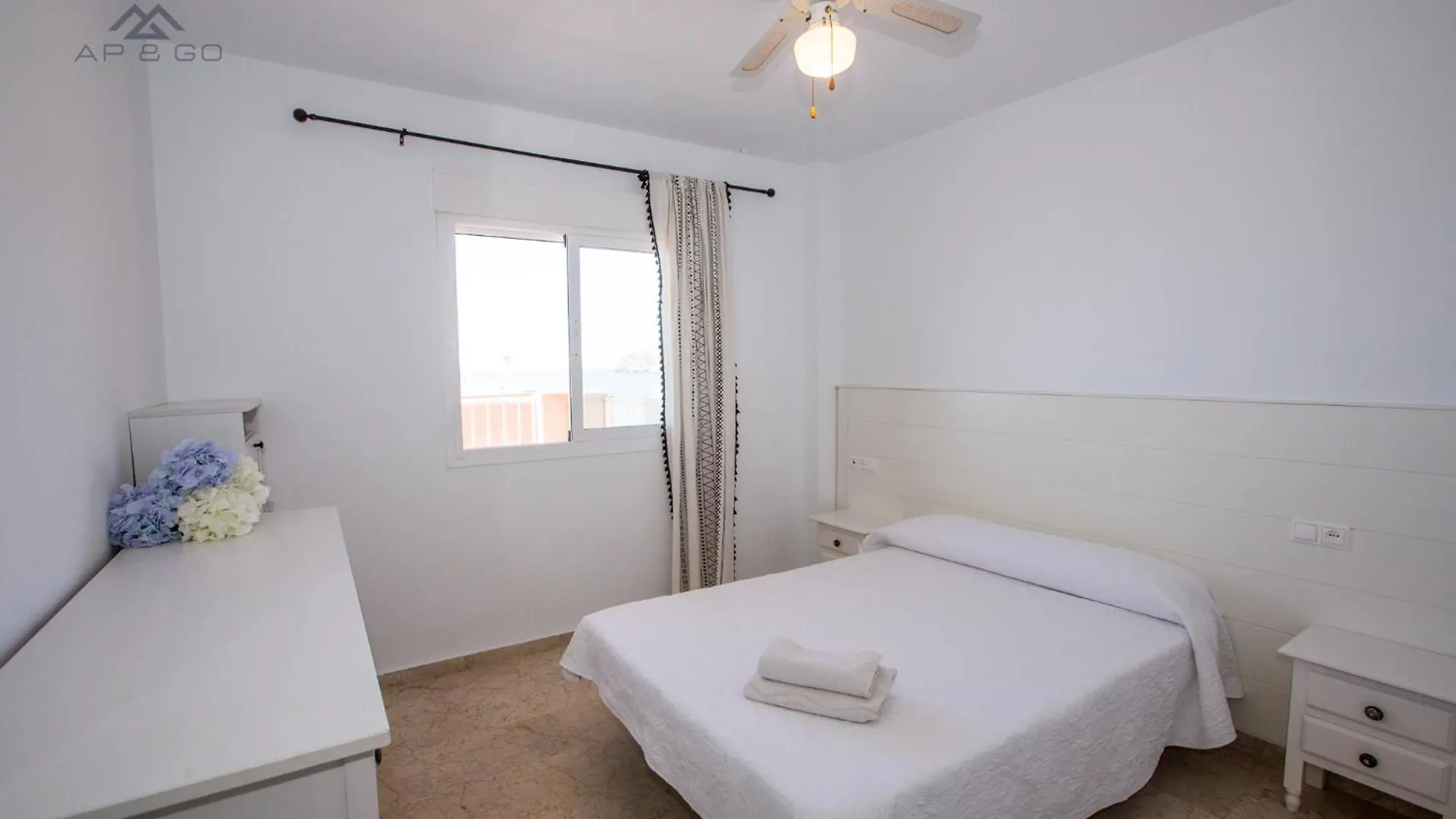 Sun And Seaviews Bay Apartment Almunecar